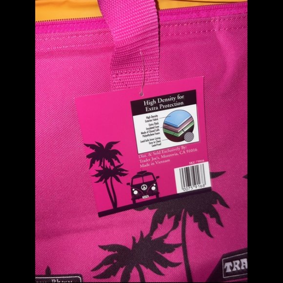 Trader Joe's Hot Pink Fuchsia Limited X-Large Reusable Insulated Bag - Picture 6 of 8